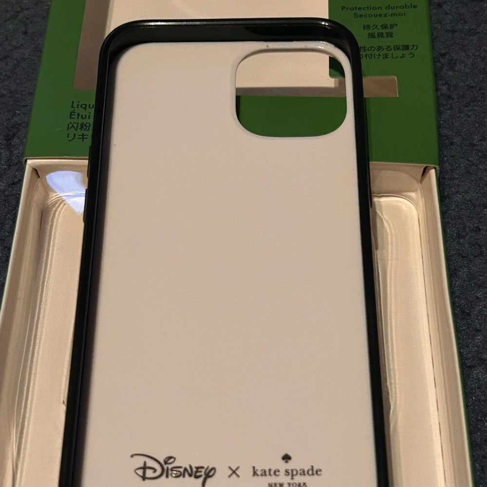 Disney x Kate Spade Aristocats iPhone 14 case - Picture 5 of 8